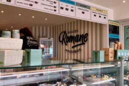 itrine des Glaces Romane à Capbreton avec glaces artisanales face à l'océan
